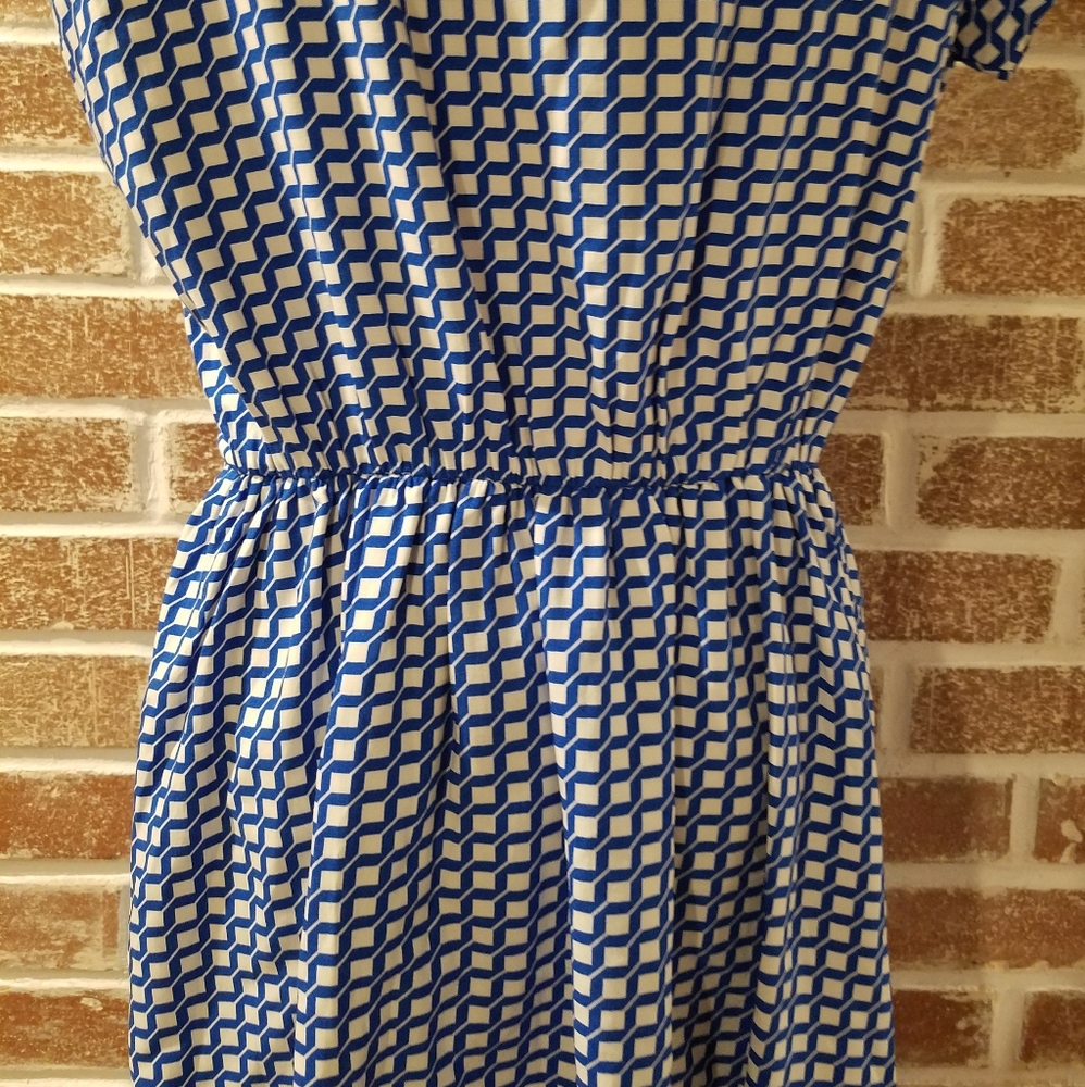 GAP women’s gingham fit and flare dress - Picture 8 of 8
